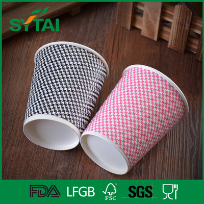 China kundengebundene Kräuselungspapier-Kaffeetassen, Wegwerfschalen für heiße Getränke mit Deckel fournisseur